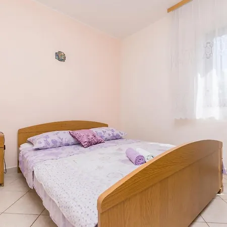 Bozo Biograd Na Moru